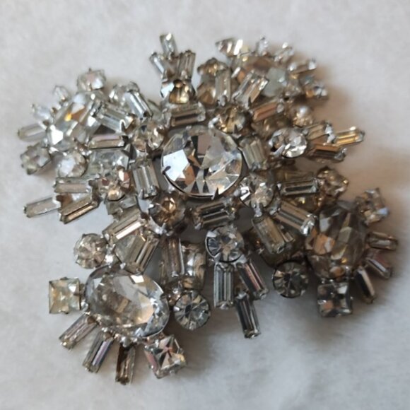 Vintage Oversize Rhinestone Brooch - Picture 1 of 11